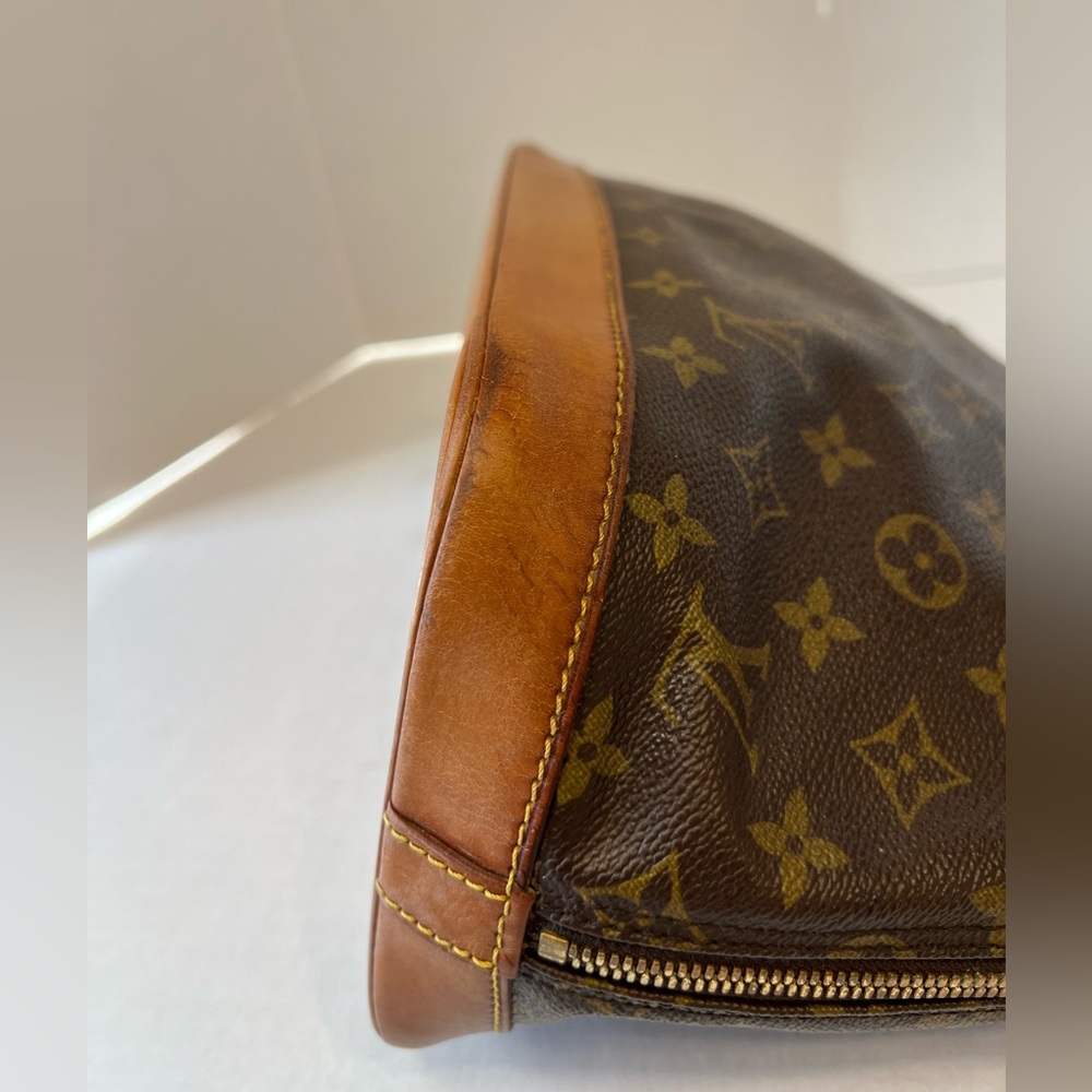 Louis Vuitton Monogram Alma - Picture 9 of 16